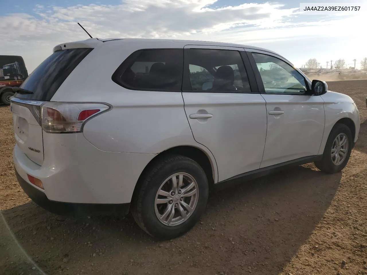 2014 Mitsubishi Outlander Es VIN: JA4AZ2A39EZ601757 Lot: 75881664