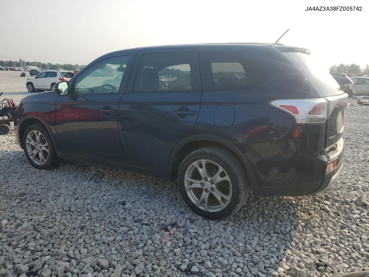 JA4AZ3A38FZ005742 2015 Mitsubishi Outlander Se