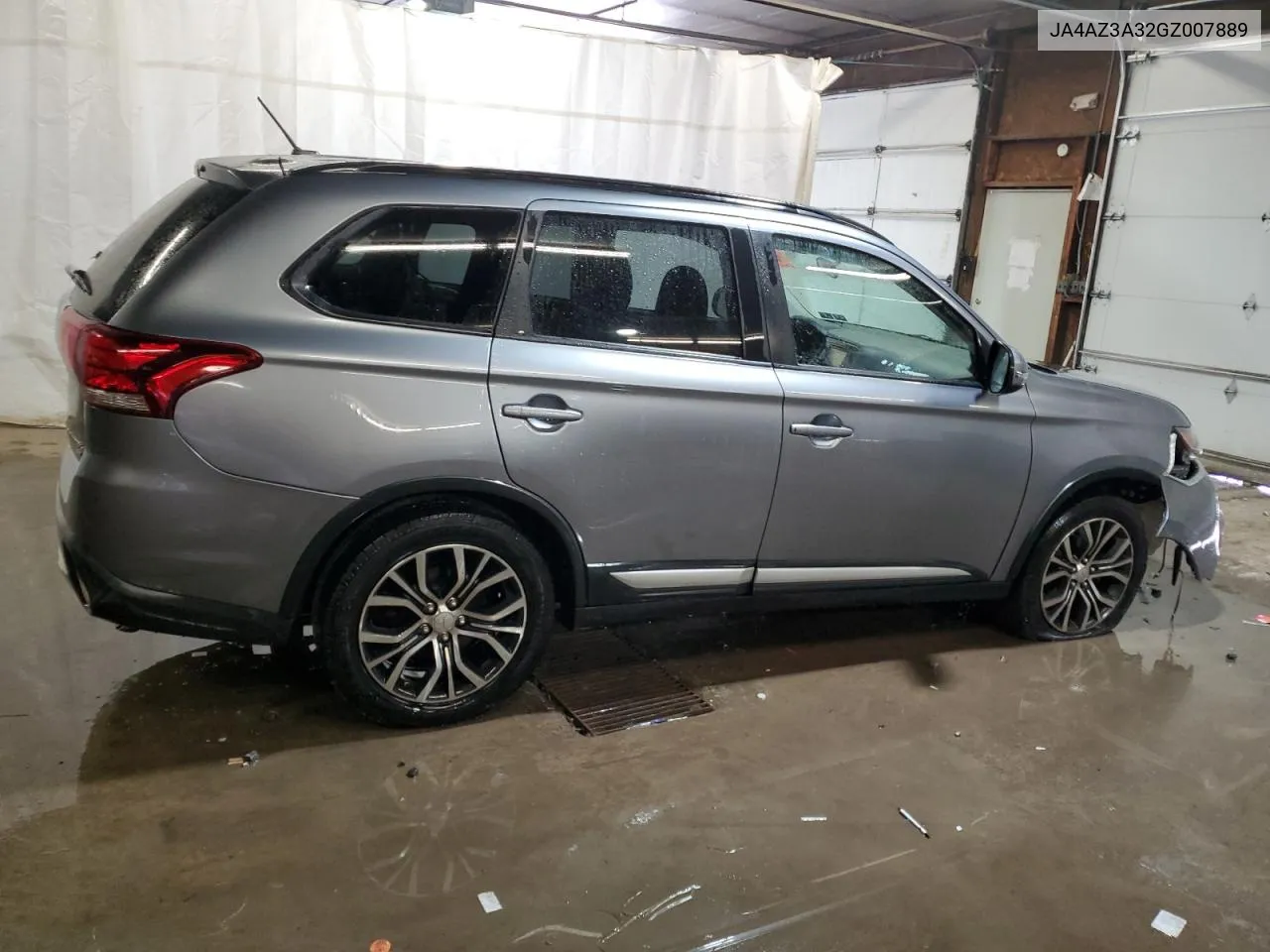 JA4AZ3A32GZ007889 2016 Mitsubishi Outlander Se