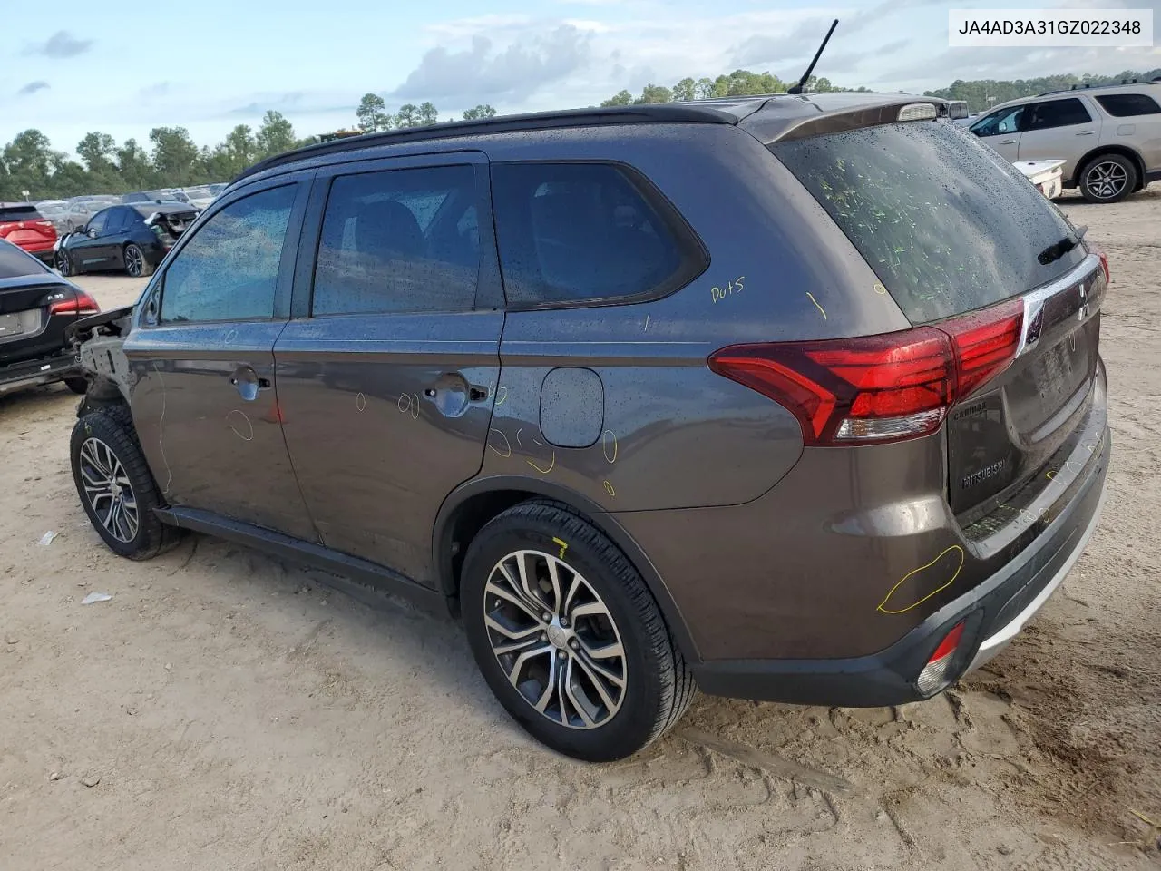 JA4AD3A31GZ022348 2016 Mitsubishi Outlander Se