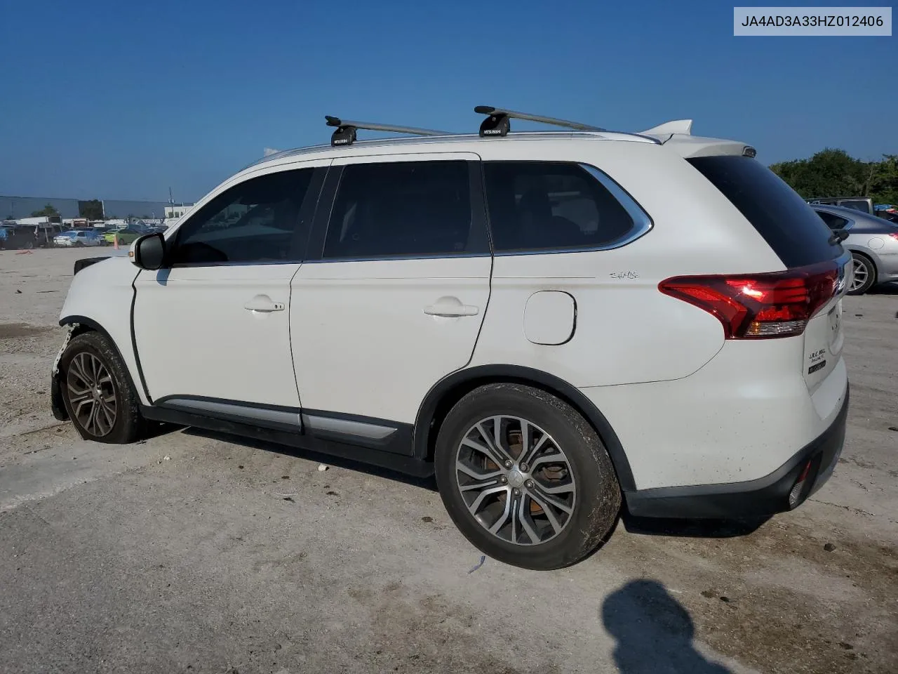 JA4AD3A33HZ012406 2017 Mitsubishi Outlander Se