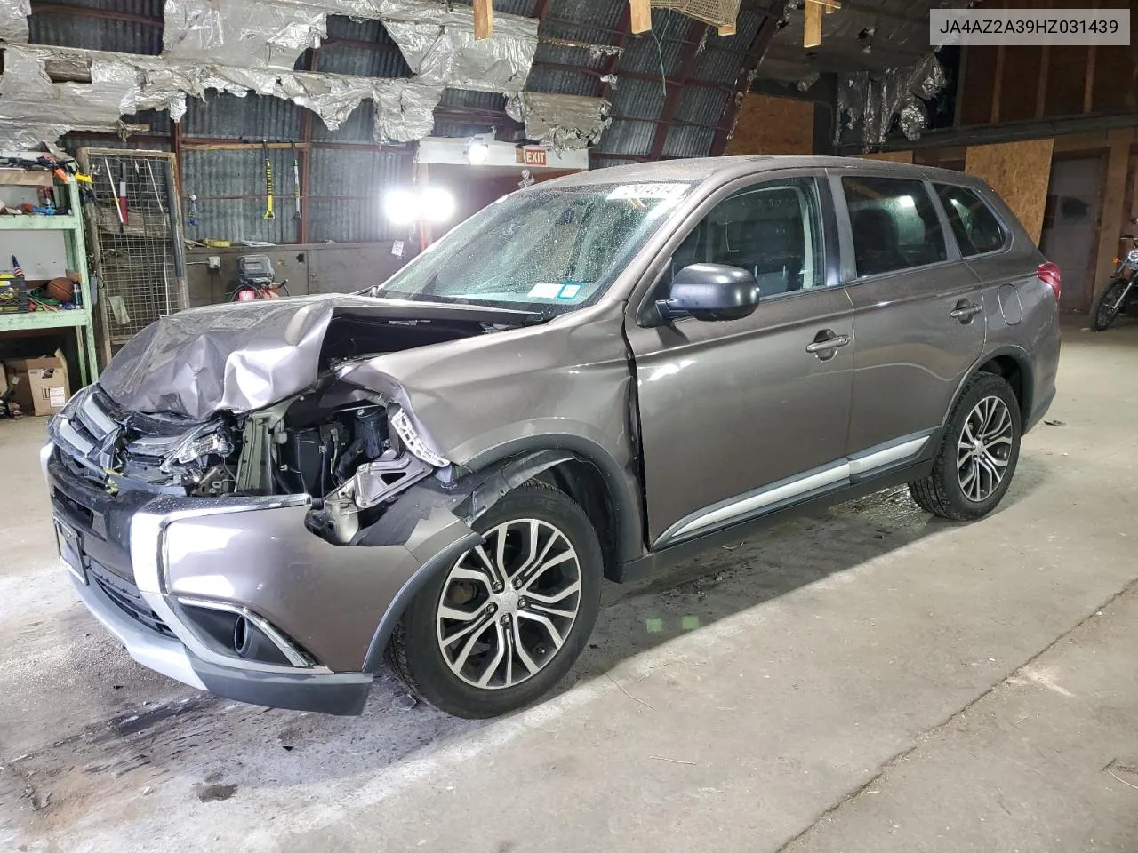 JA4AZ2A39HZ031439 2017 Mitsubishi Outlander Es