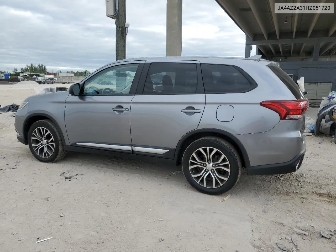 2017 Mitsubishi Outlander Es VIN: JA4AZ2A31HZ051720 Lot: 81591444