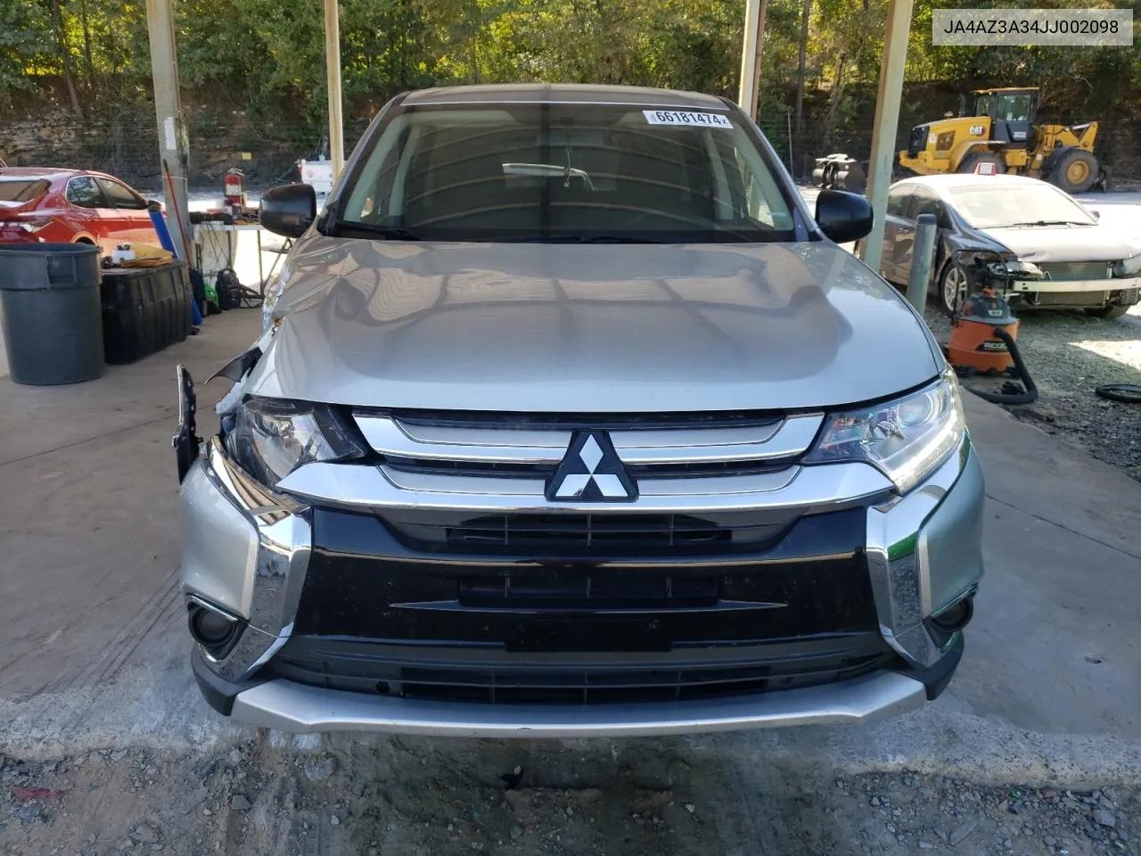 JA4AZ3A34JJ002098 2018 Mitsubishi Outlander Se