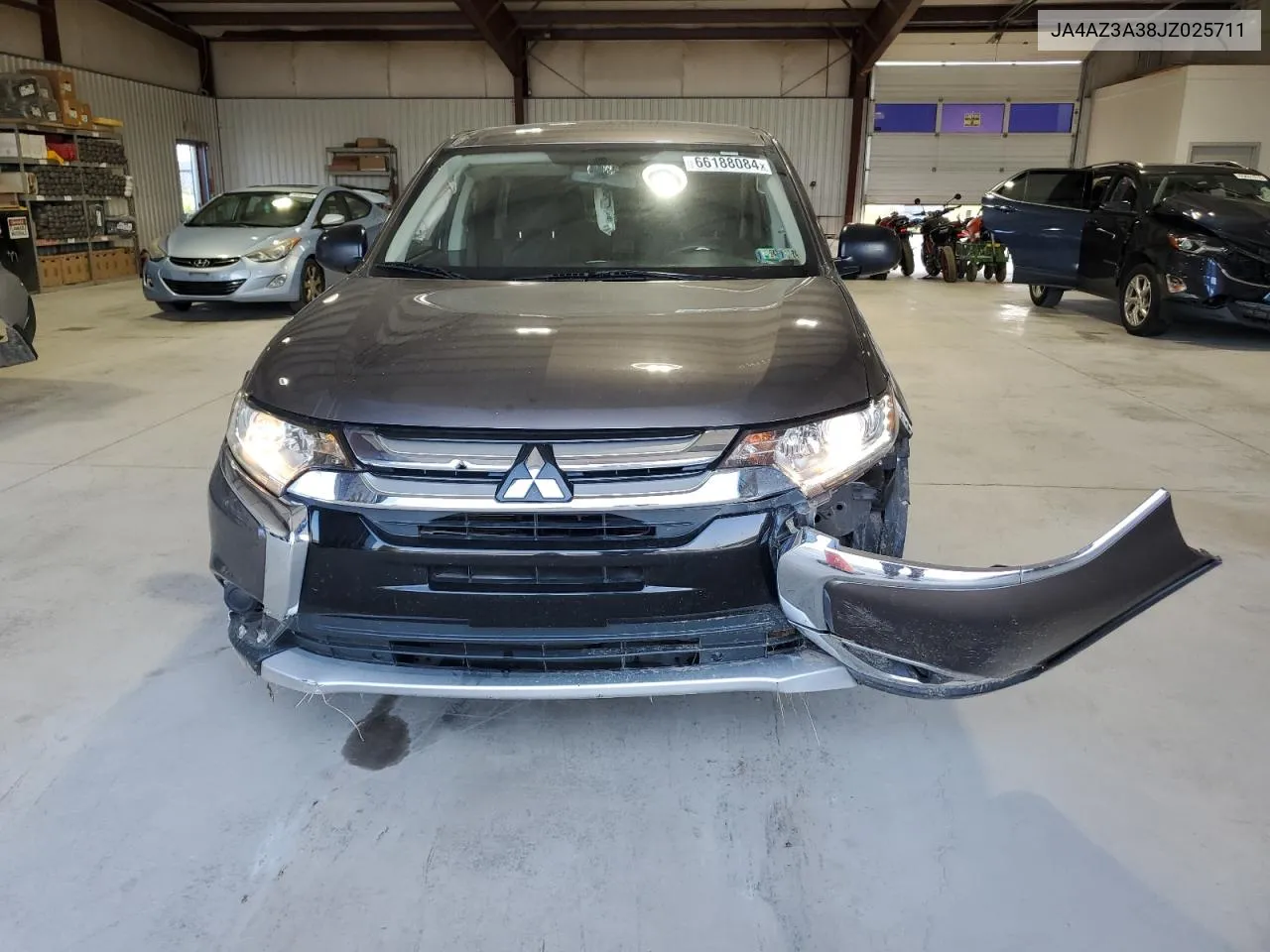 JA4AZ3A38JZ025711 2018 Mitsubishi Outlander Se