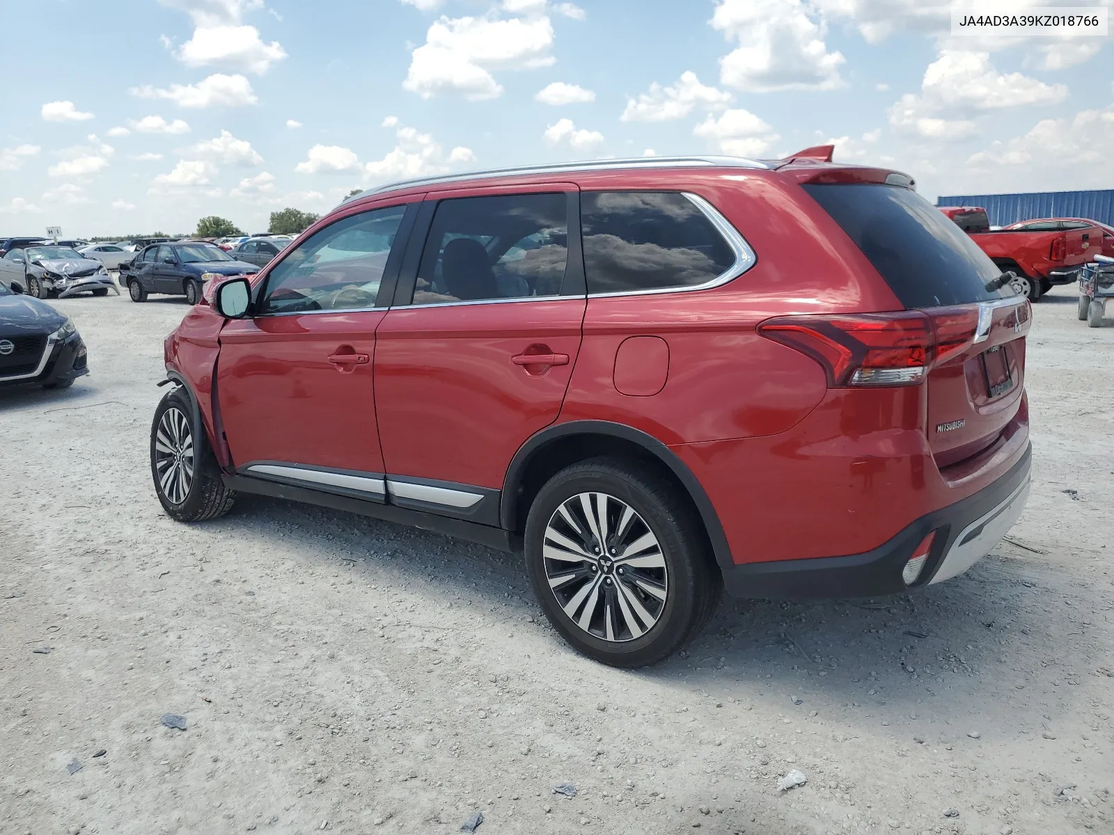 JA4AD3A39KZ018766 2019 Mitsubishi Outlander Se