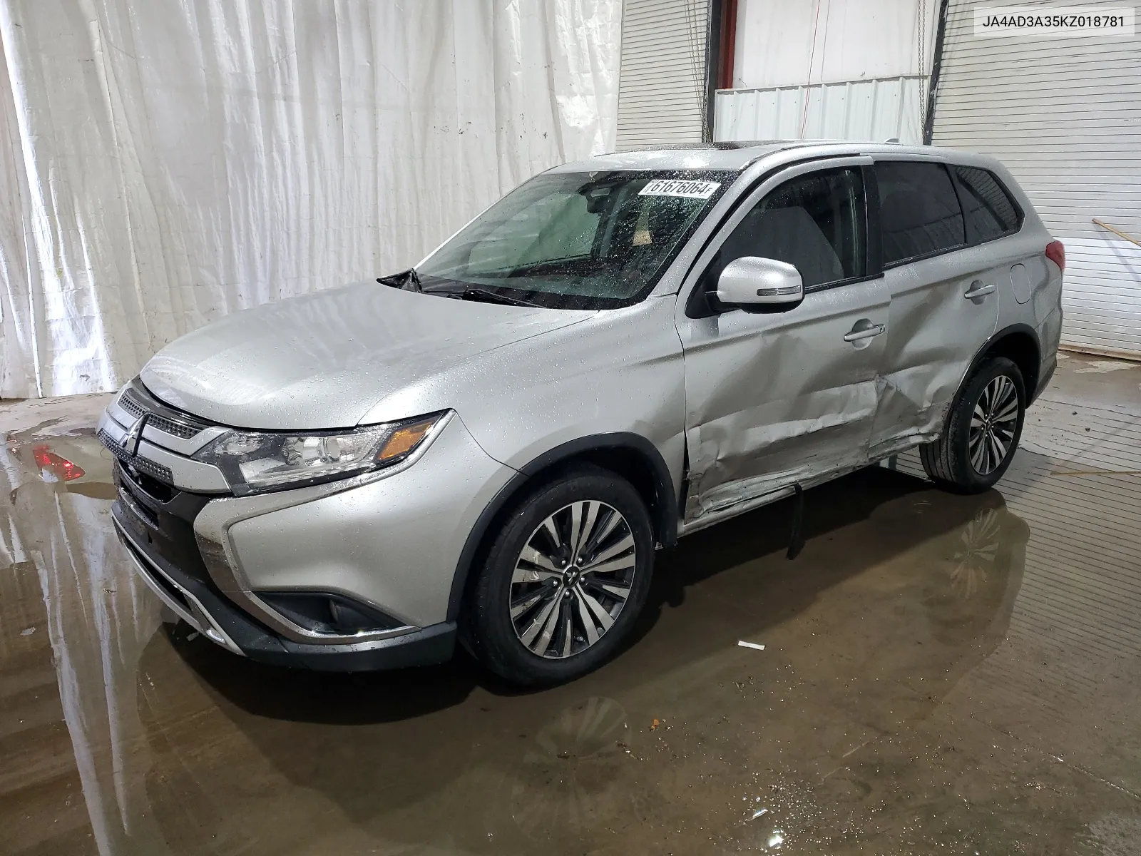 JA4AD3A35KZ018781 2019 Mitsubishi Outlander Se