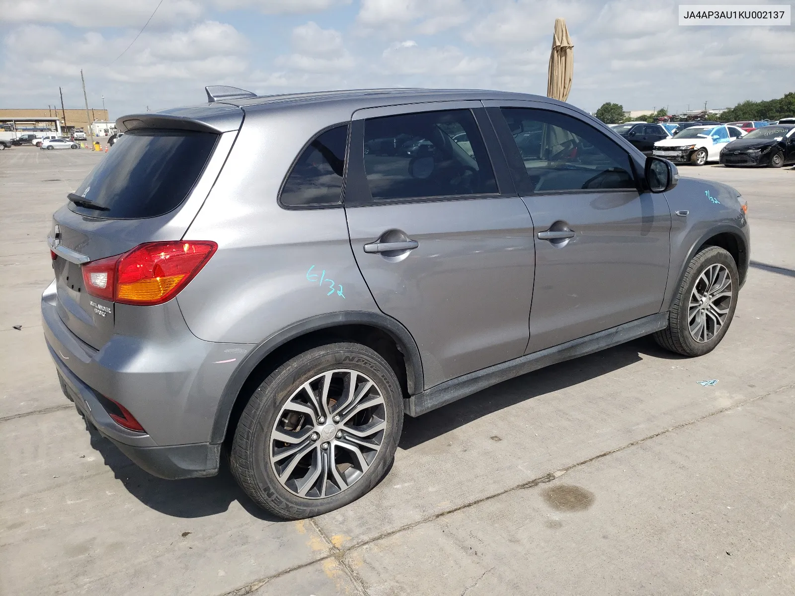 JA4AP3AU1KU002137 2019 Mitsubishi Outlander Sport Es