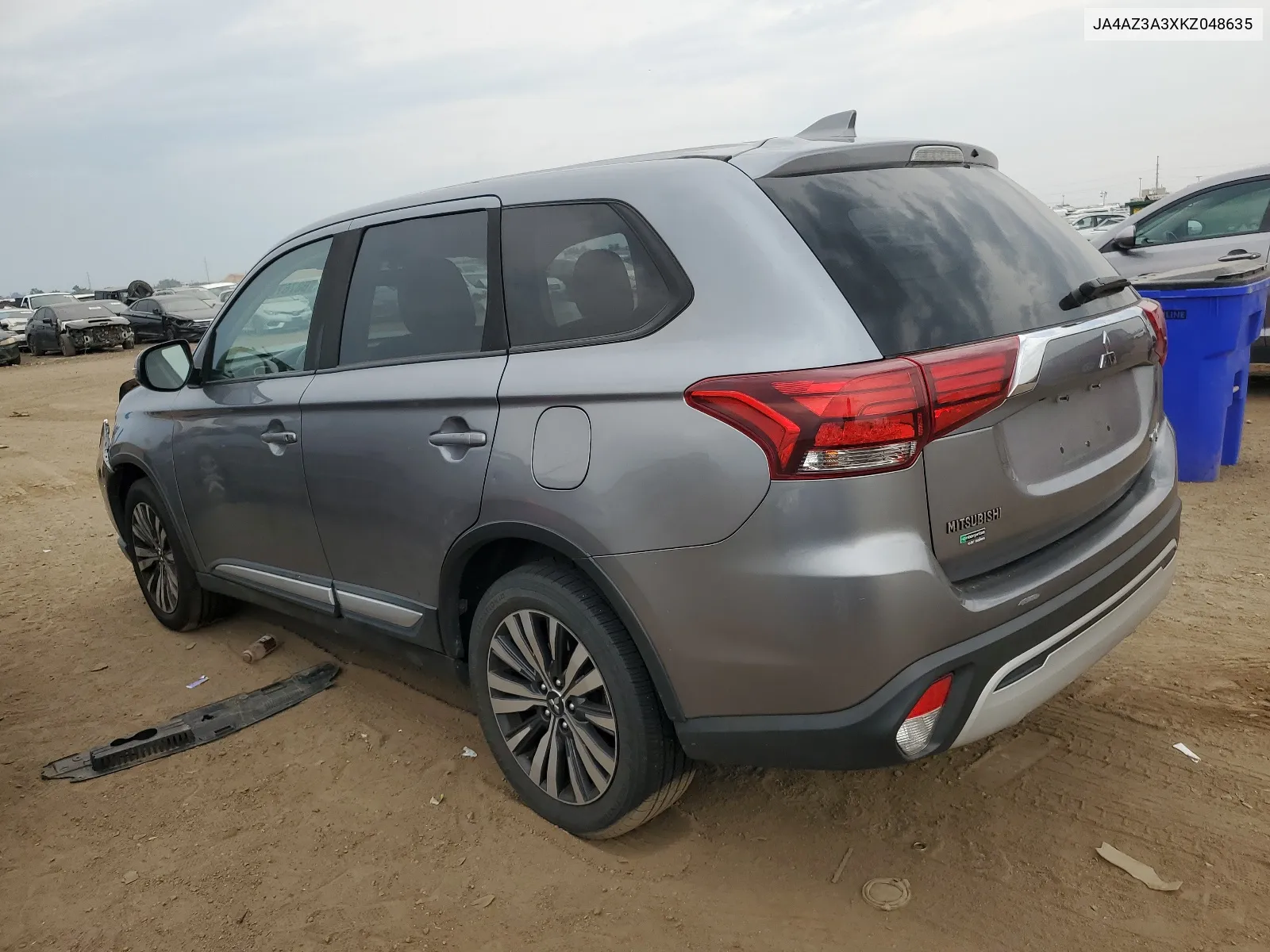 JA4AZ3A3XKZ048635 2019 Mitsubishi Outlander Se