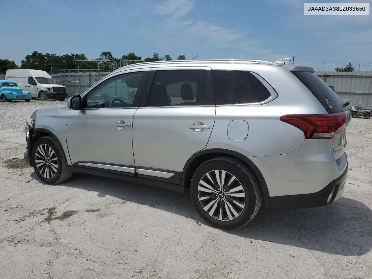 JA4AD3A38LZ033650 2020 Mitsubishi Outlander Se