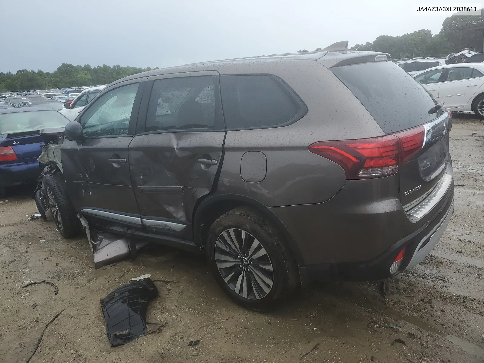 JA4AZ3A3XLZ038611 2020 Mitsubishi Outlander Se