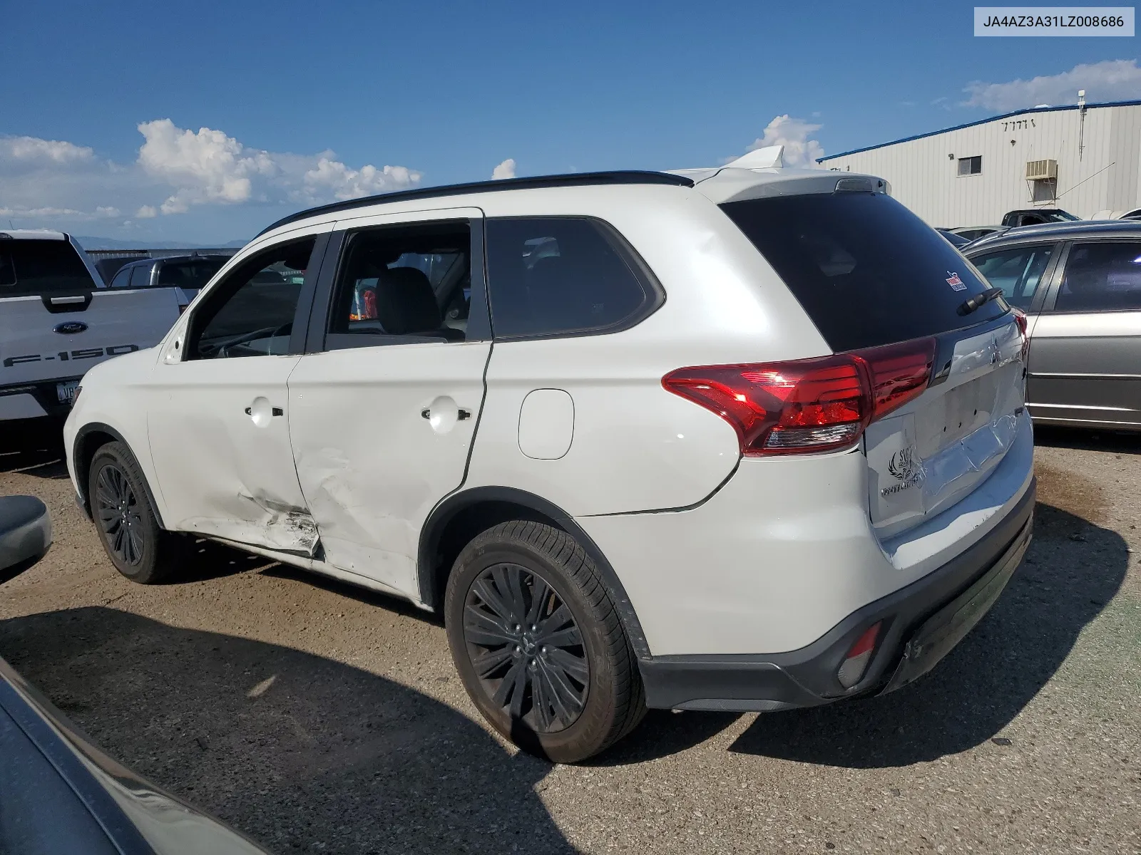 JA4AZ3A31LZ008686 2020 Mitsubishi Outlander Se