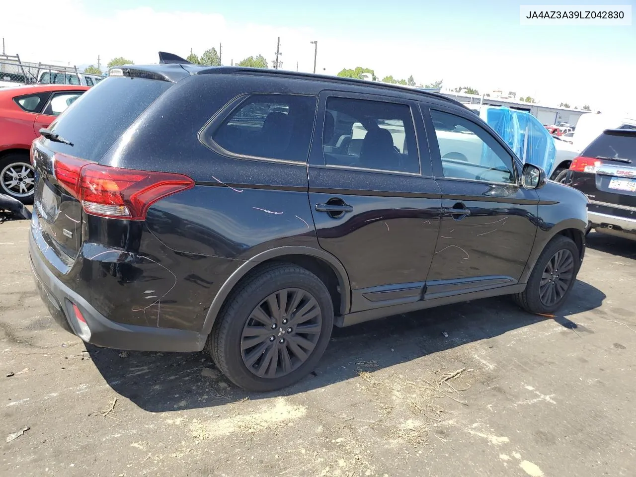 JA4AZ3A39LZ042830 2020 Mitsubishi Outlander Se