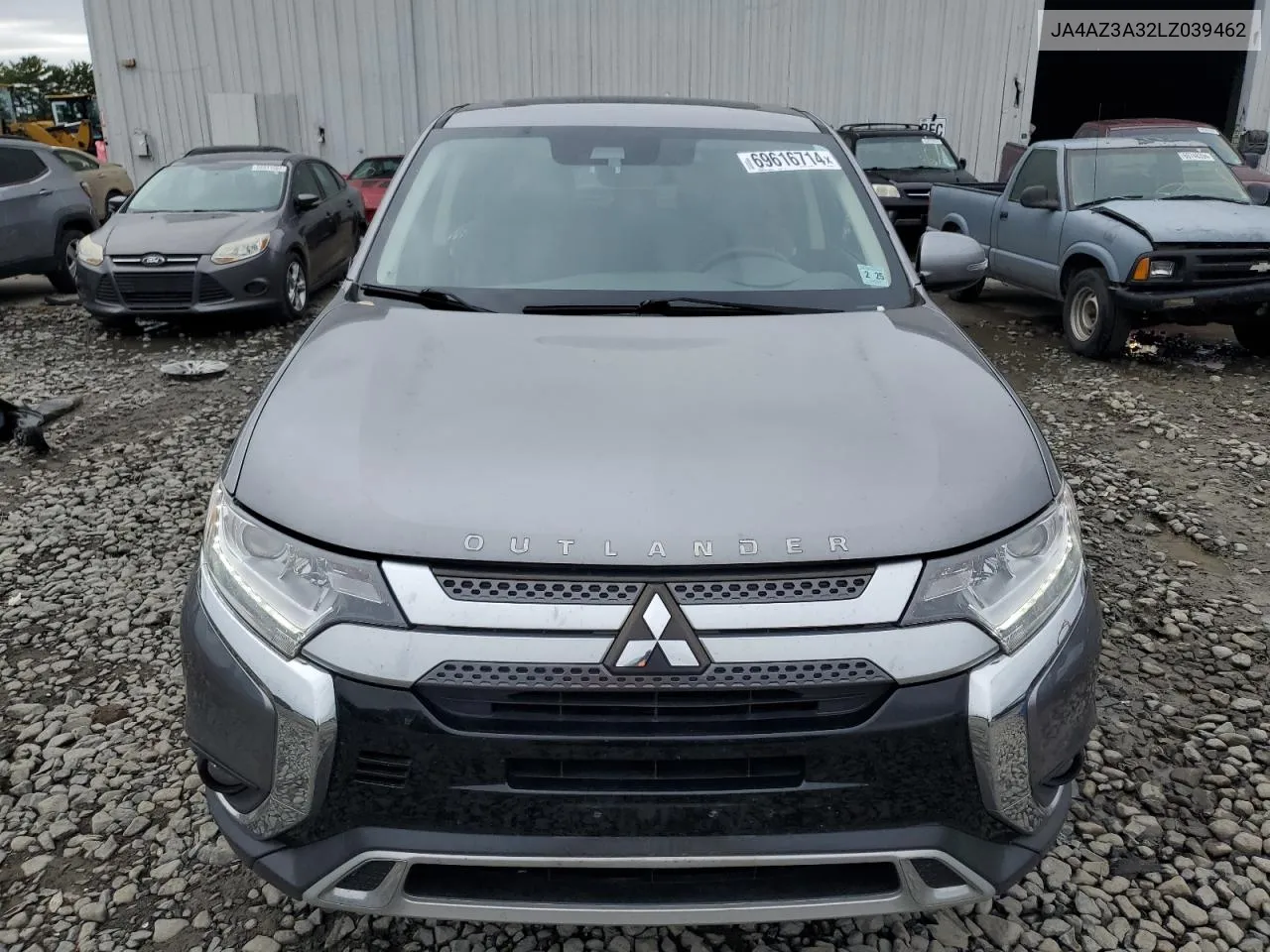 JA4AZ3A32LZ039462 2020 Mitsubishi Outlander Se