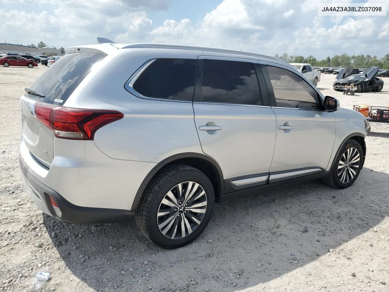 JA4AZ3A38LZ037098 2020 Mitsubishi Outlander Se