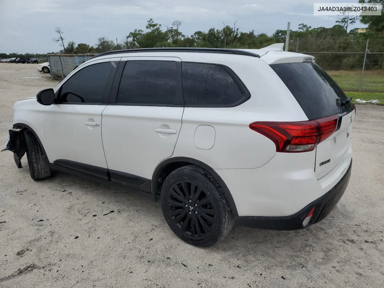 JA4AD3A38LZ043403 2020 Mitsubishi Outlander Se