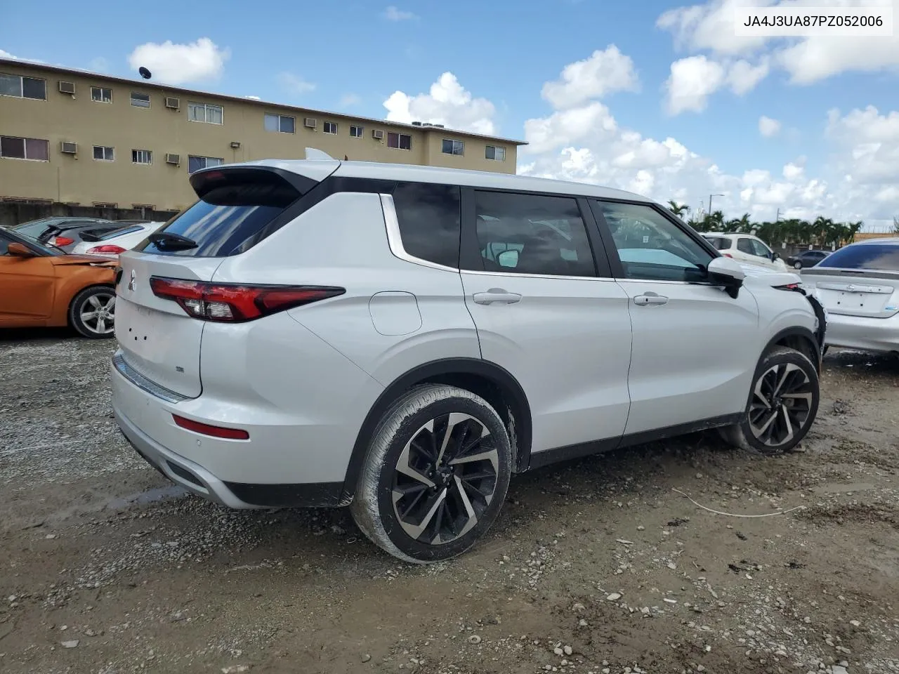 2023 Mitsubishi Outlander Se VIN: JA4J3UA87PZ052006 Lot: 69312194