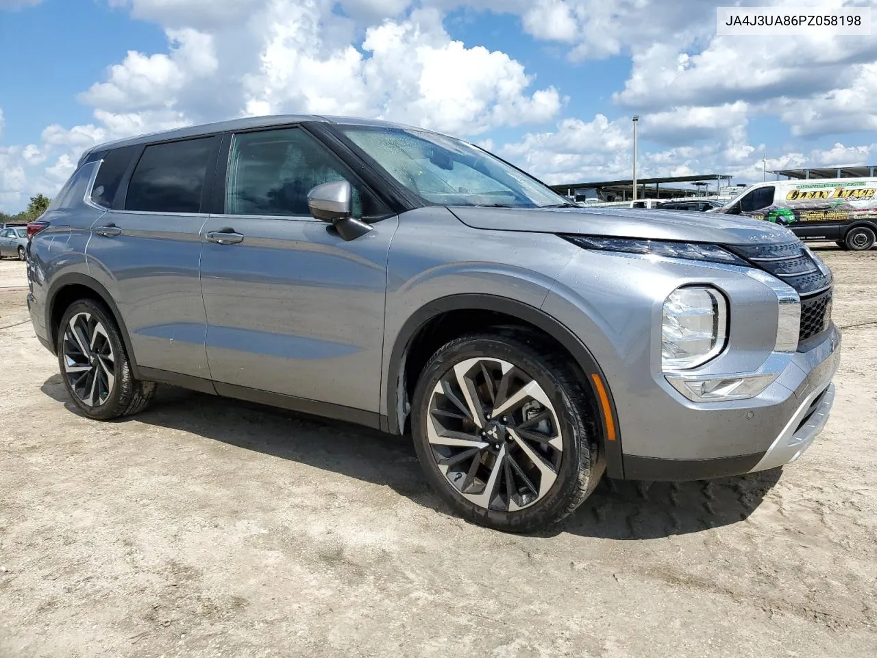 2023 Mitsubishi Outlander Se VIN: JA4J3UA86PZ058198 Lot: 73645014