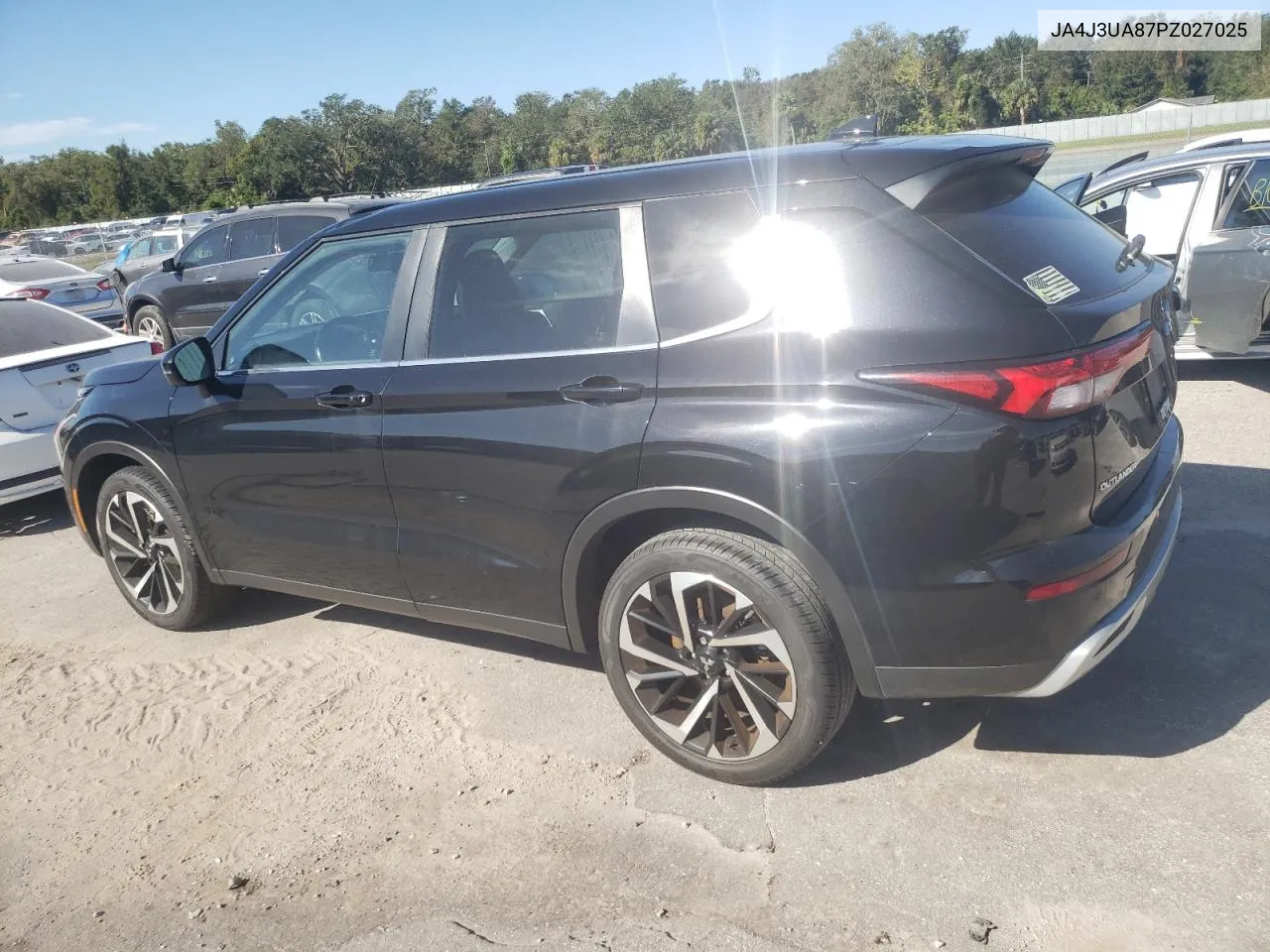 2023 Mitsubishi Outlander Se VIN: JA4J3UA87PZ027025 Lot: 76169554