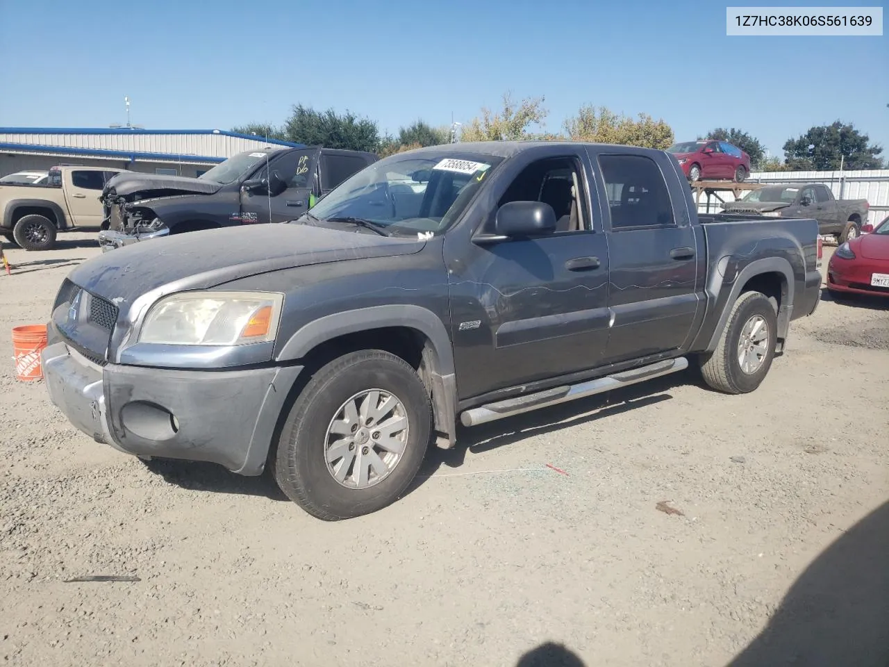 2006 Mitsubishi Raider Durocross VIN: 1Z7HC38K06S561639 Lot: 73588054