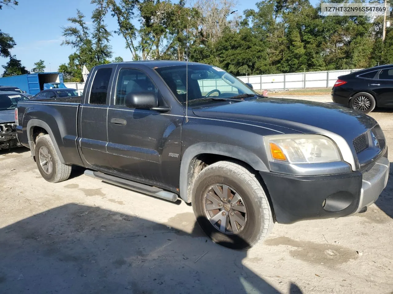 2006 Mitsubishi Raider Durocross VIN: 1Z7HT32N96S547869 Lot: 78606754