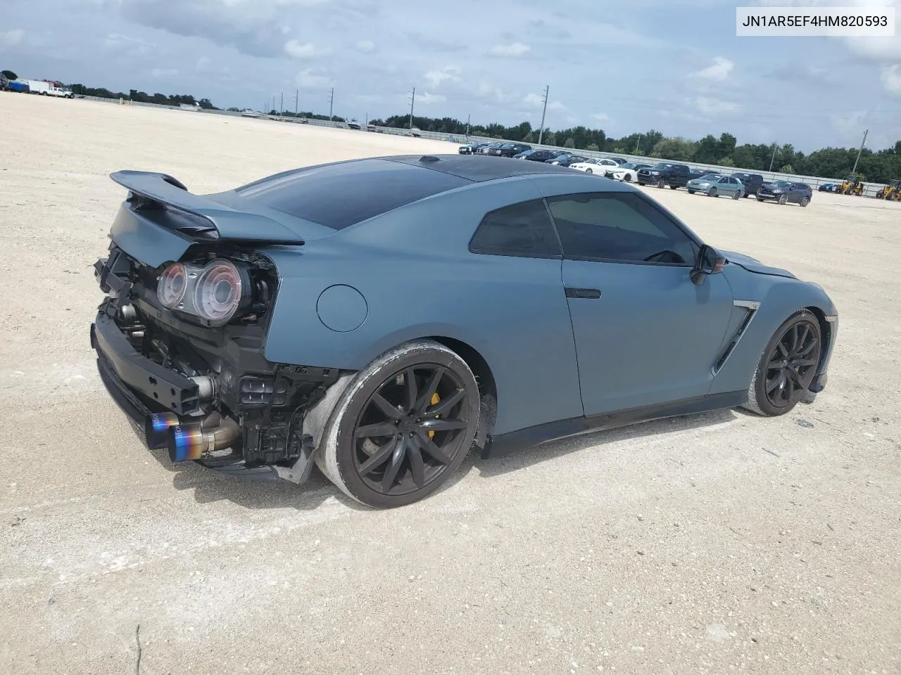 JN1AR5EF4HM820593 2017 Nissan Gt-R Premium