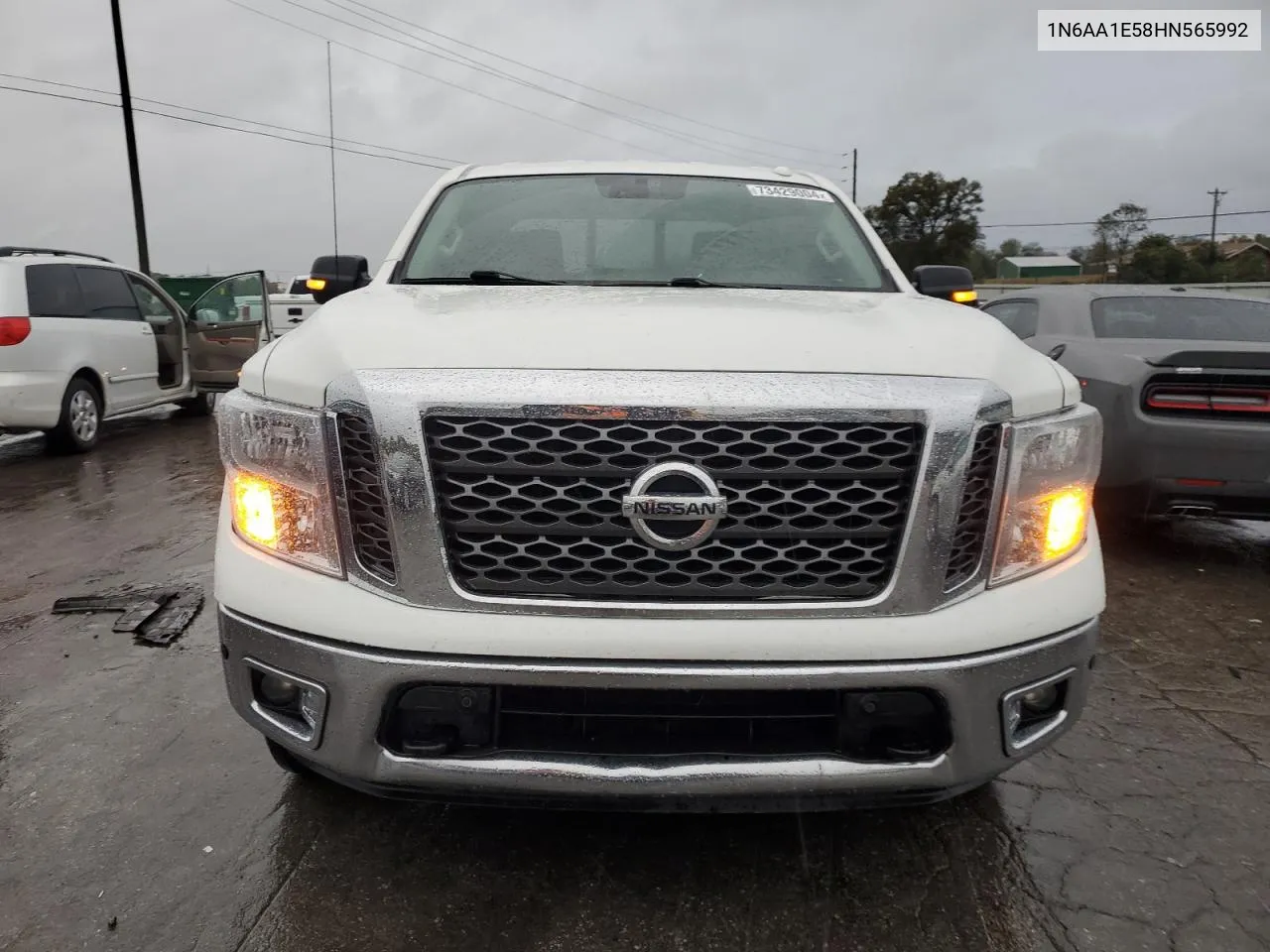 2017 Nissan Titan Sv VIN: 1N6AA1E58HN565992 Lot: 73429004