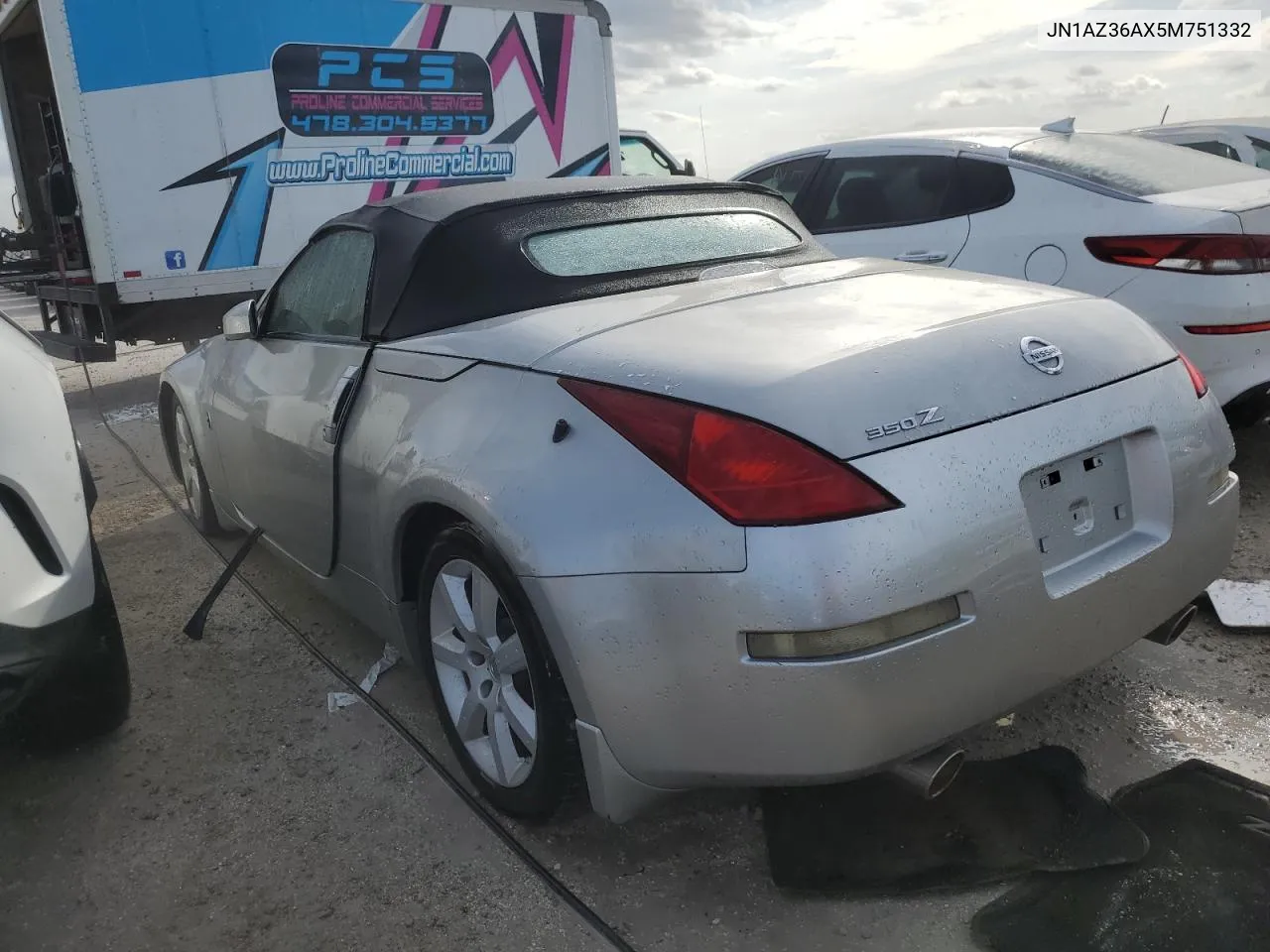 JN1AZ36AX5M751332 2005 Nissan 350Z Roadster