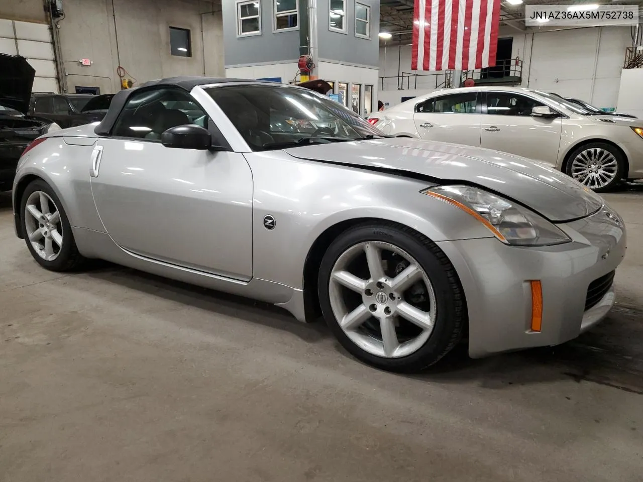 JN1AZ36AX5M752738 2005 Nissan 350Z Roadster