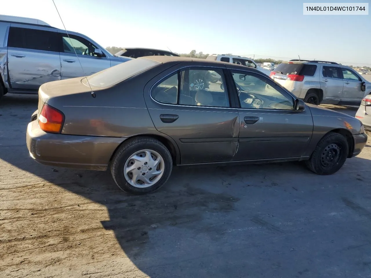 1N4DL01D4WC101744 1998 Nissan Altima Xe