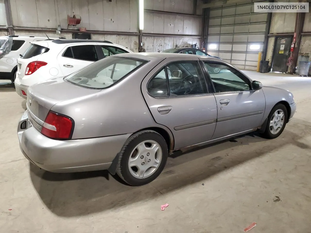 1N4DL01D7YC125104 2000 Nissan Altima Xe