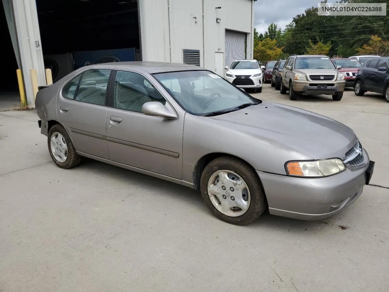 2000 Nissan Altima Xe VIN: 1N4DL01D4YC226388 Lot: 71085554