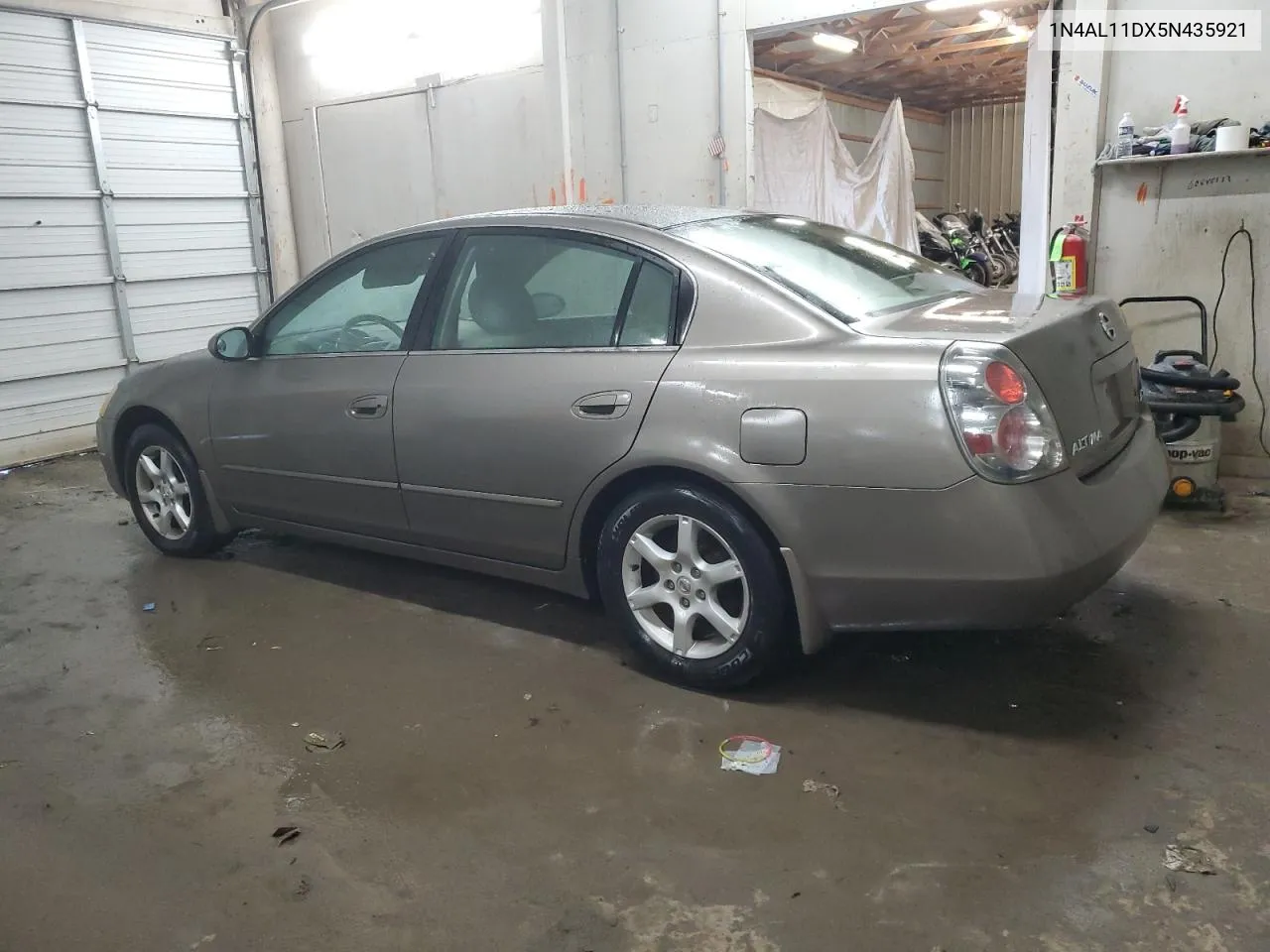 1N4AL11DX5N435921 2005 Nissan Altima S