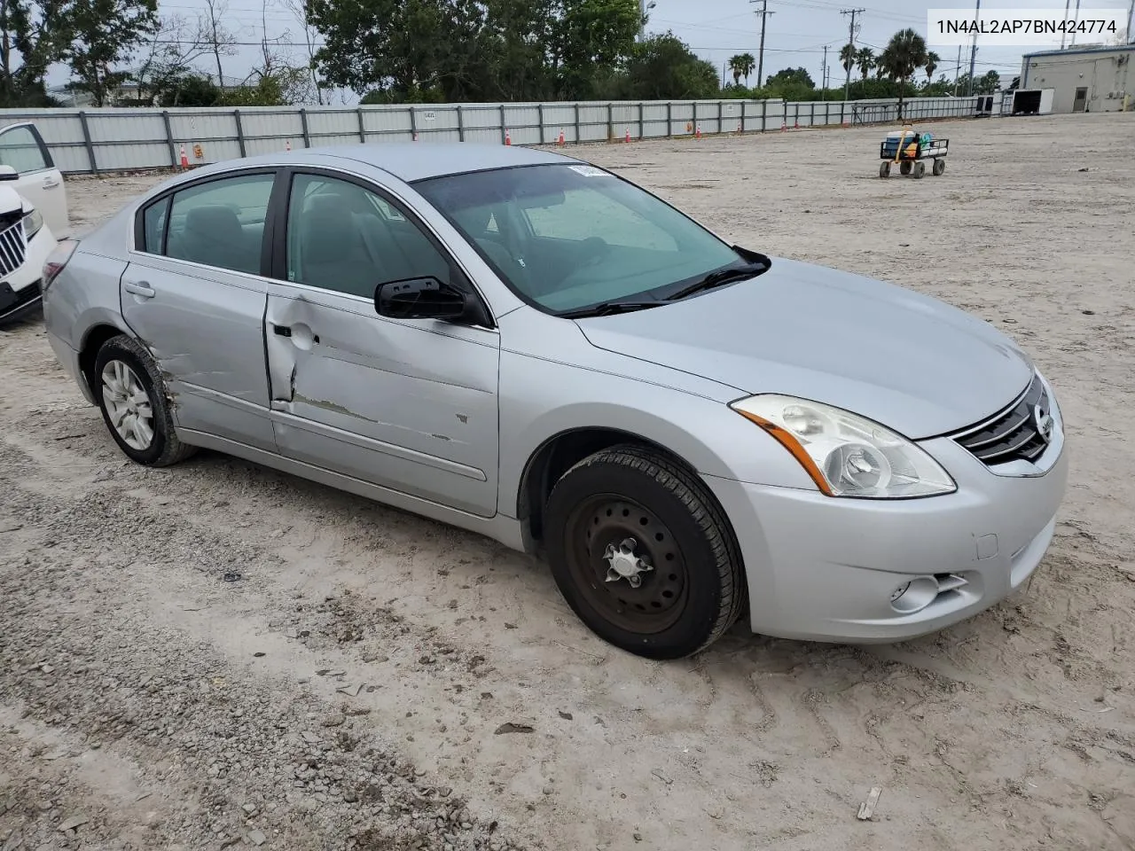 2011 Nissan Altima Base VIN: 1N4AL2AP7BN424774 Lot: 70649704