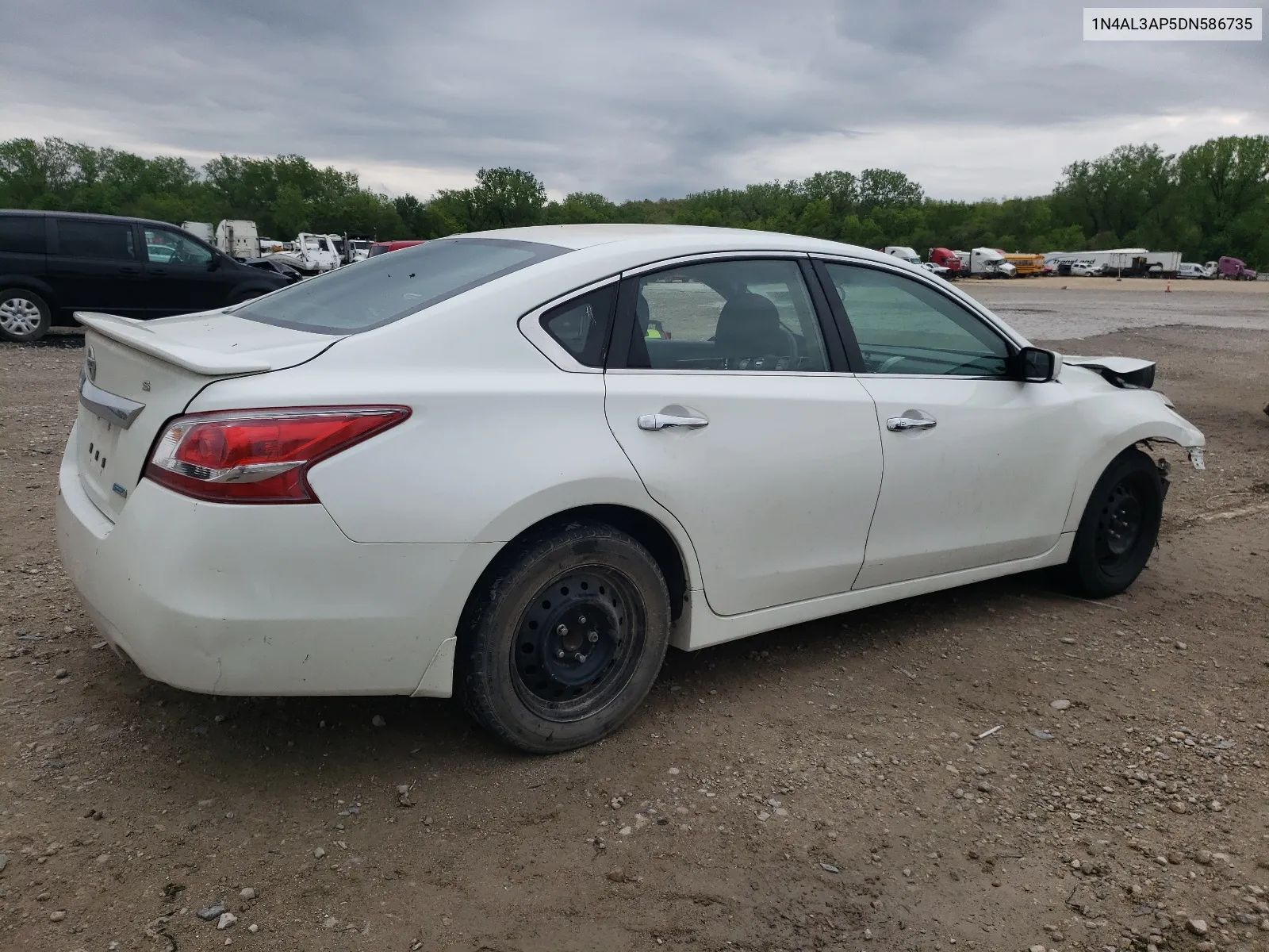 2013 Nissan Altima 2.5 VIN: 1N4AL3AP5DN586735 Lot: 52563084