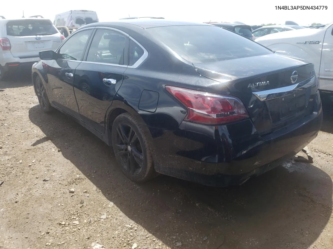 2013 Nissan Altima 3.5S VIN: 1N4BL3AP5DN434779 Lot: 53770534