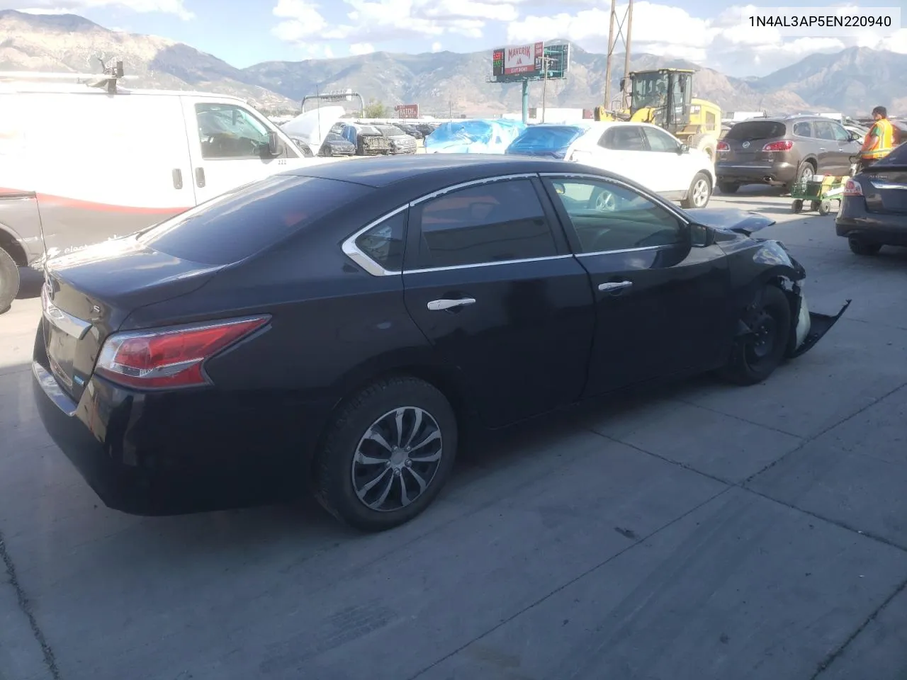 2014 Nissan Altima 2.5 VIN: 1N4AL3AP5EN220940 Lot: 70687644