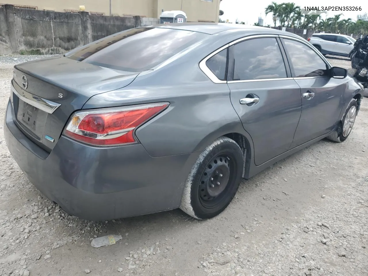 1N4AL3AP2EN353266 2014 Nissan Altima 2.5