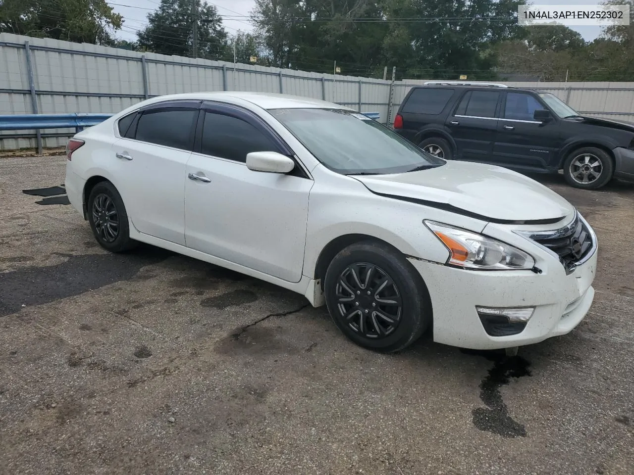 2014 Nissan Altima 2.5 VIN: 1N4AL3AP1EN252302 Lot: 75653084