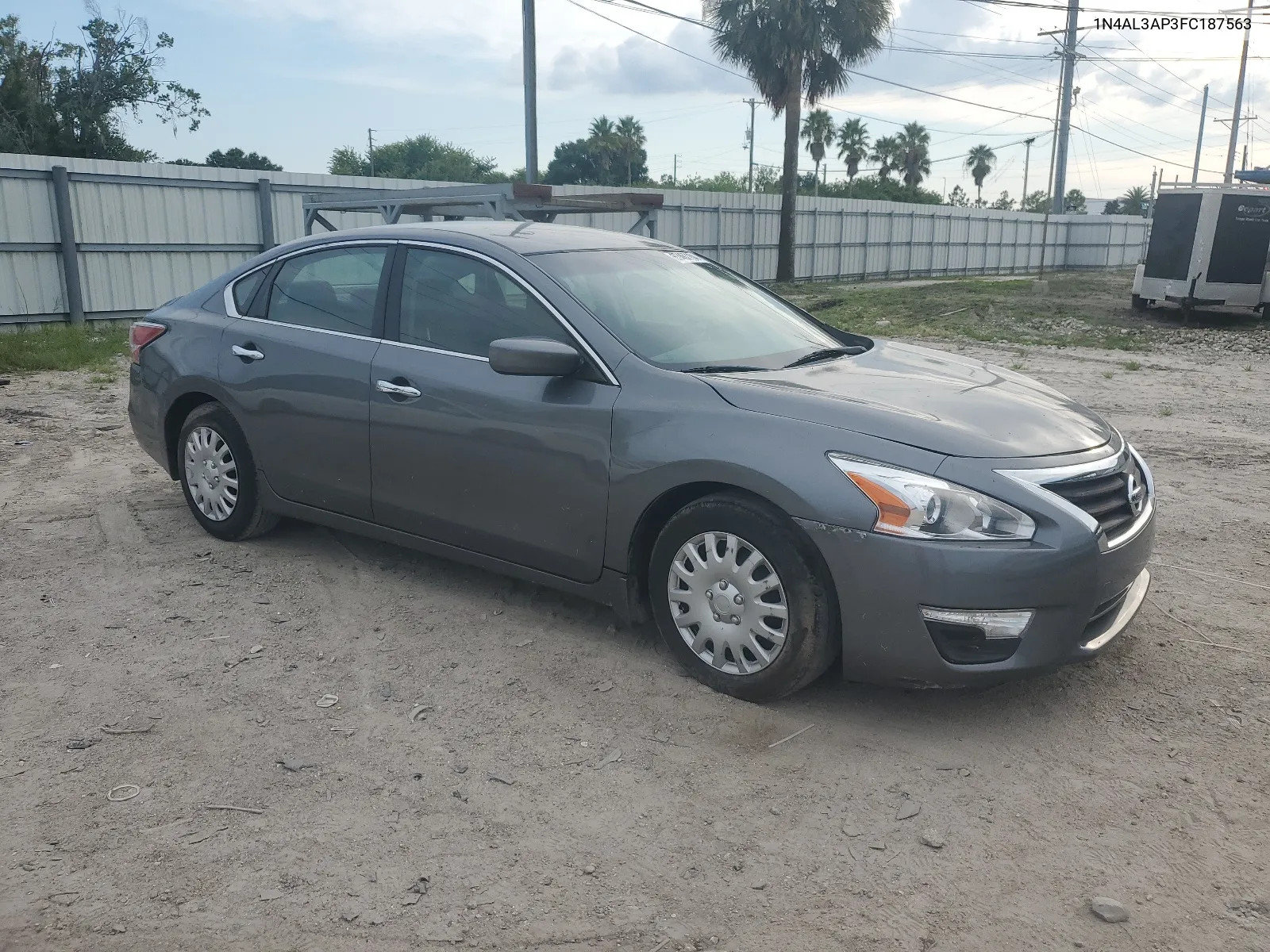 2015 Nissan Altima 2.5 VIN: 1N4AL3AP3FC187563 Lot: 67487104