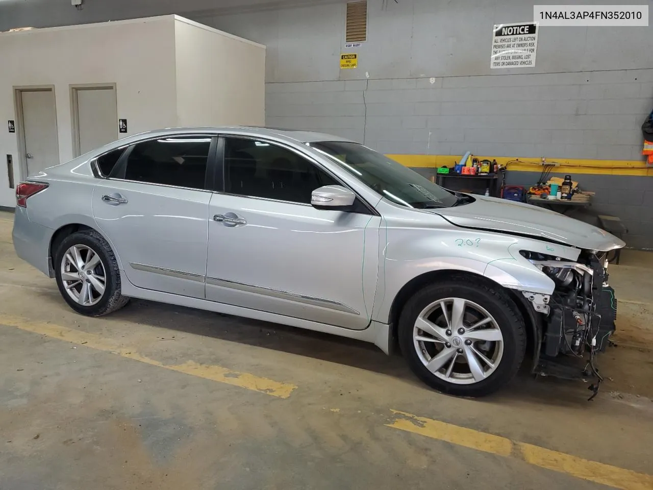 1N4AL3AP4FN352010 2015 Nissan Altima 2.5