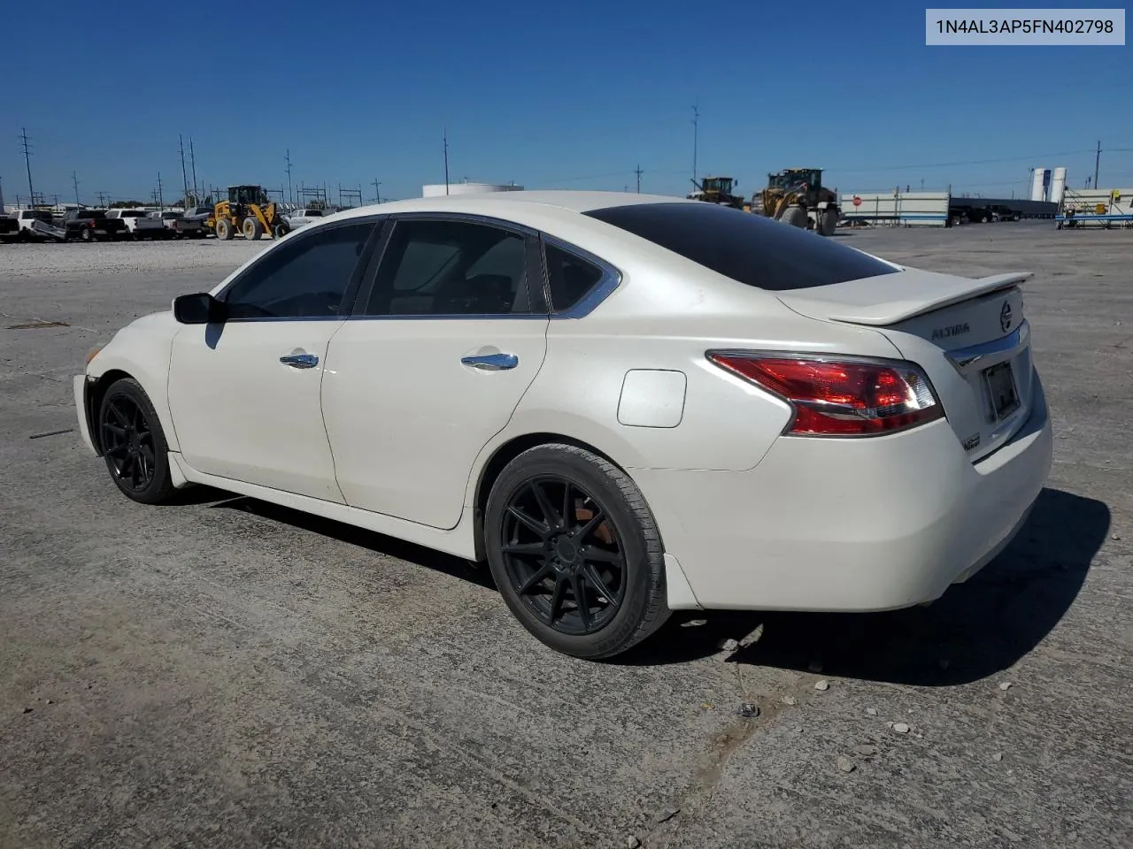 2015 Nissan Altima 2.5 VIN: 1N4AL3AP5FN402798 Lot: 76513584