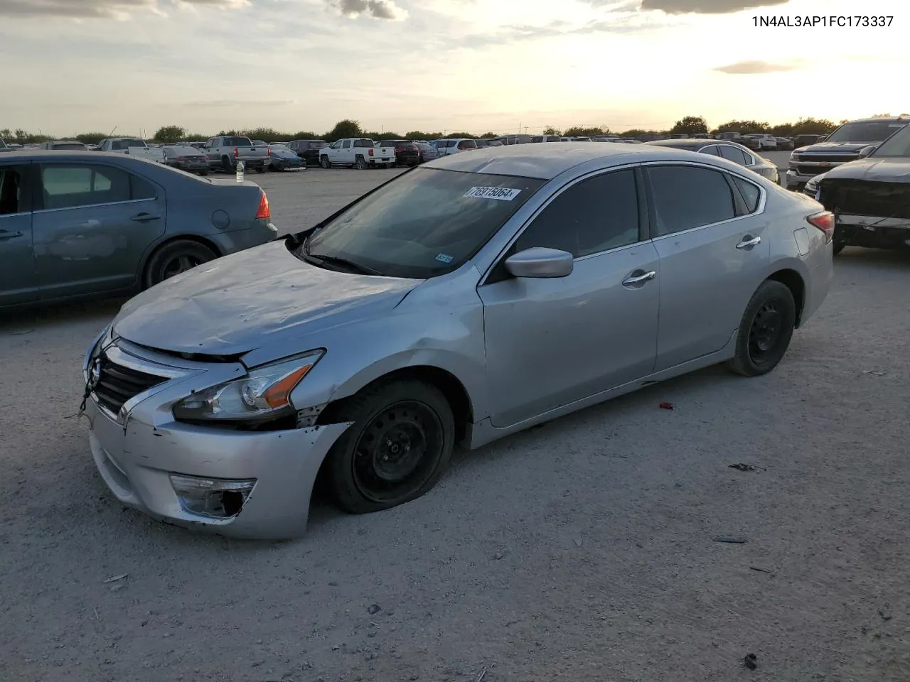 2015 Nissan Altima 2.5 VIN: 1N4AL3AP1FC173337 Lot: 76915064