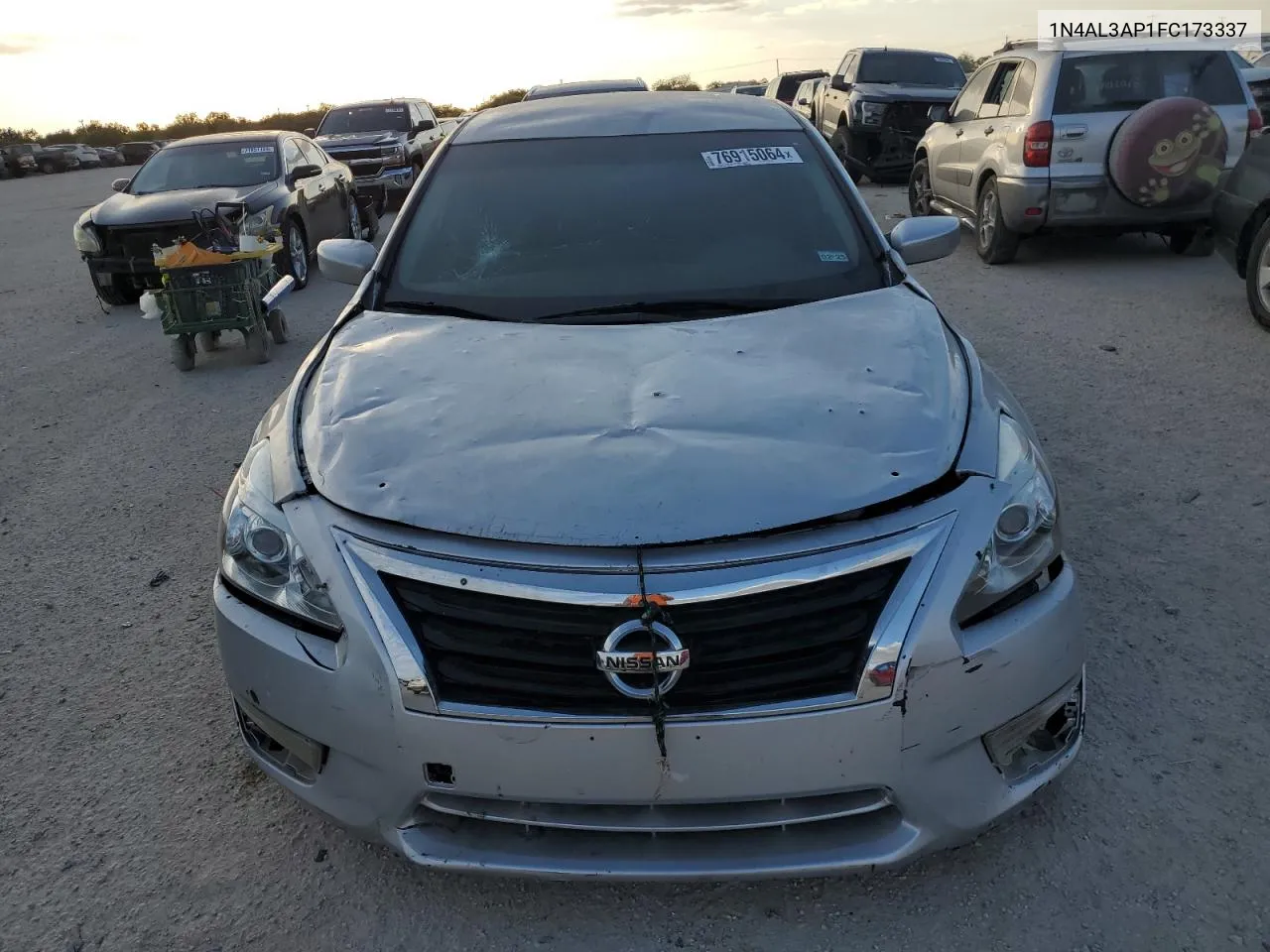 2015 Nissan Altima 2.5 VIN: 1N4AL3AP1FC173337 Lot: 76915064