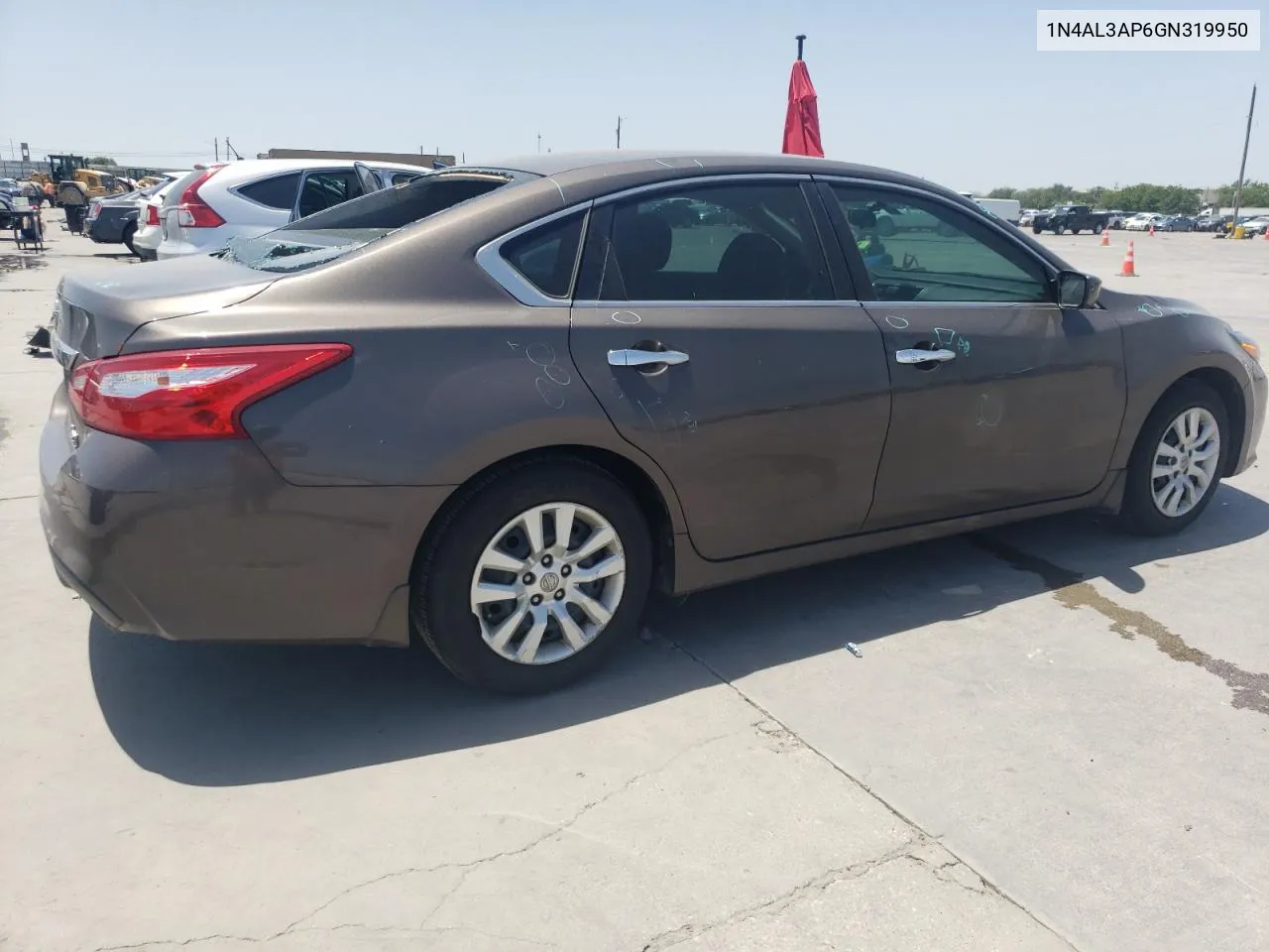 1N4AL3AP6GN319950 2016 Nissan Altima 2.5