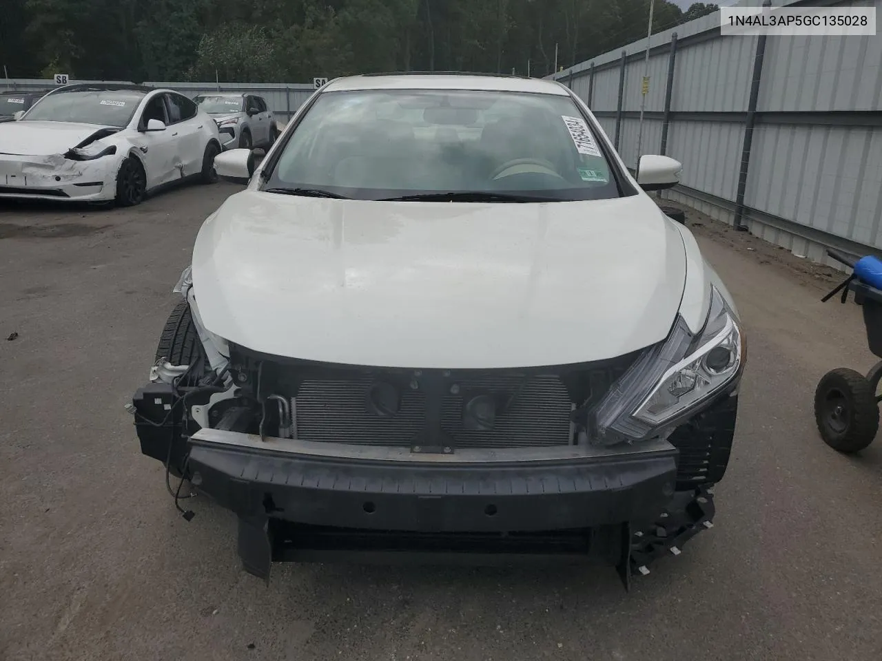 1N4AL3AP5GC135028 2016 Nissan Altima 2.5