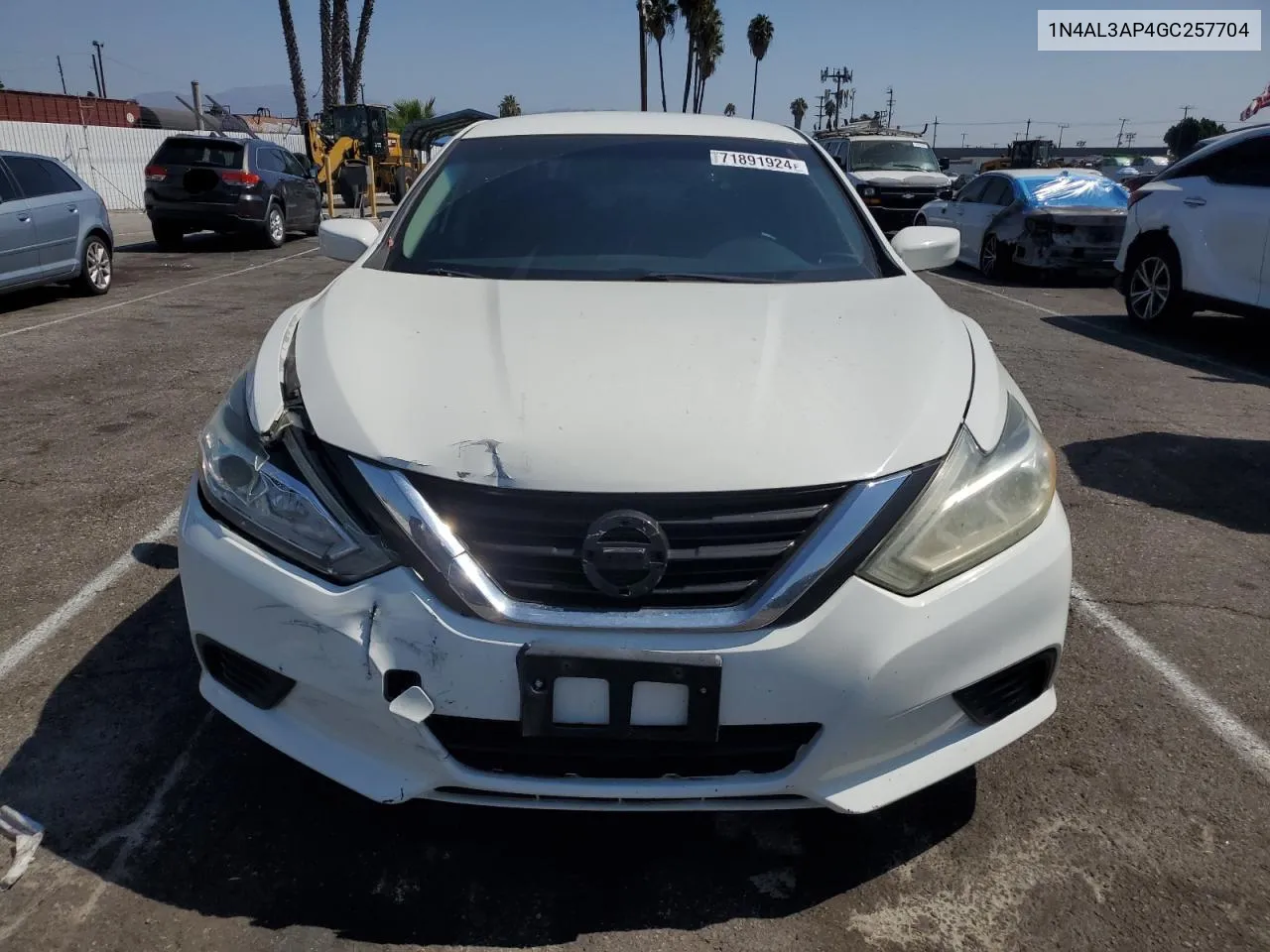 1N4AL3AP4GC257704 2016 Nissan Altima 2.5