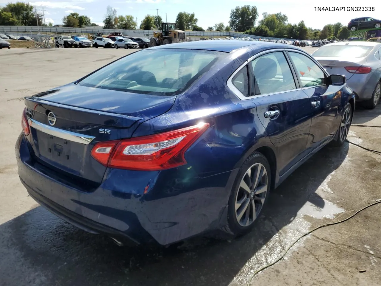 1N4AL3AP1GN323338 2016 Nissan Altima 2.5