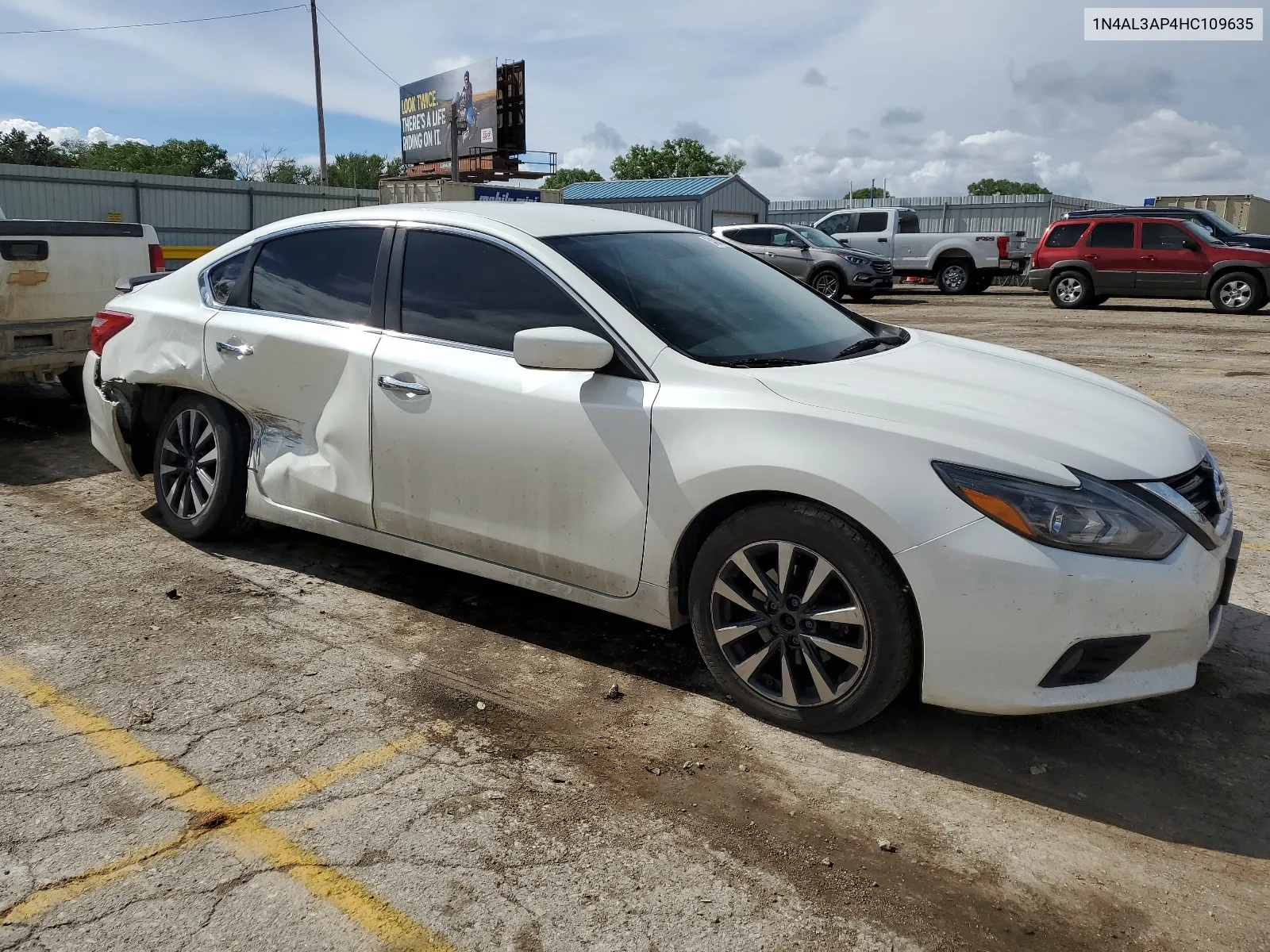 2017 Nissan Altima 2.5 VIN: 1N4AL3AP4HC109635 Lot: 54846244