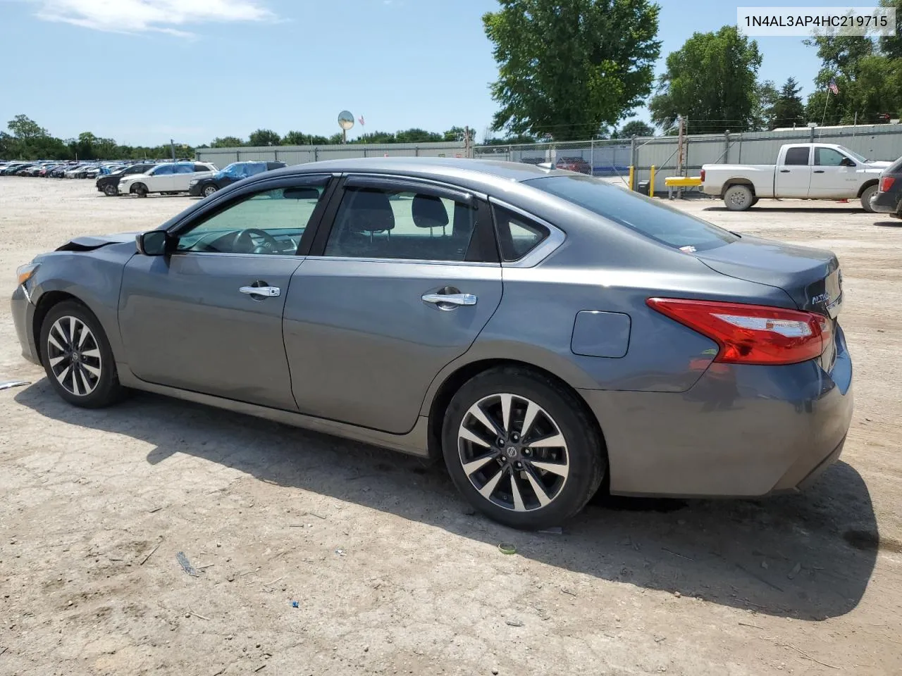 2017 Nissan Altima 2.5 VIN: 1N4AL3AP4HC219715 Lot: 61161364